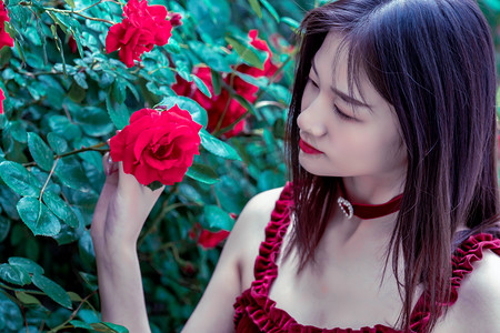 中国花样滑冰俱乐部联赛第二站比赛在哈尔滨开赛 赵宏博到场观赛